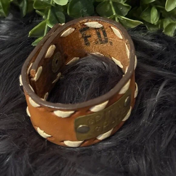 Grit & Grace Bracelet (C1) - Picture 5 of 6